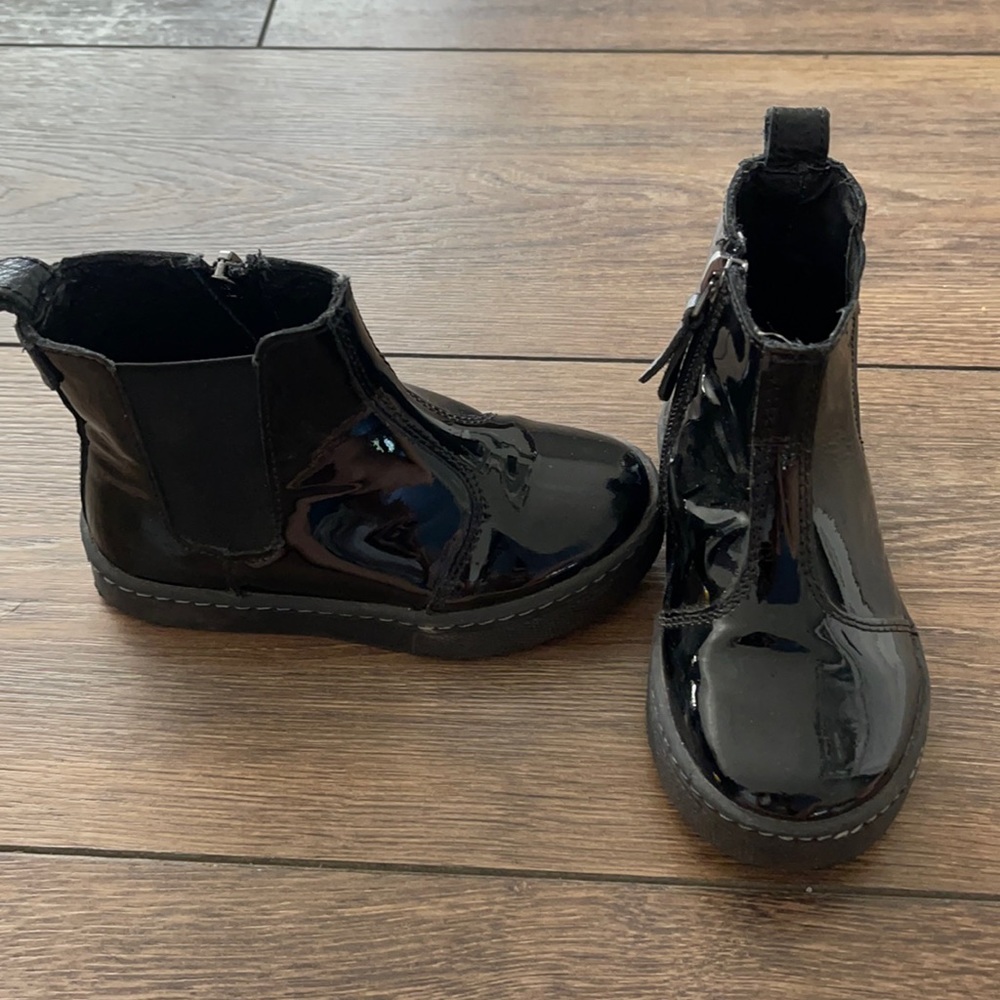 Chelsea patent boot